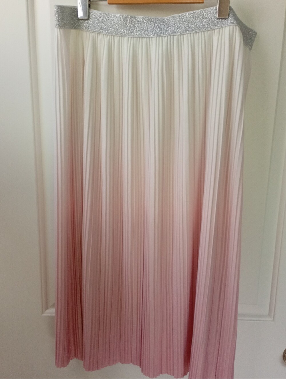 ONLY | Pleated Ombre Pink + Cream Maxi Skirt | XL